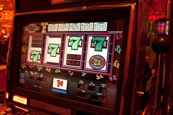 Live dealer at Andar Bahar table on palu4d togel